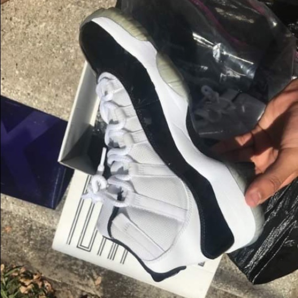 Jordan Retro 11 Concord 23 “2011”